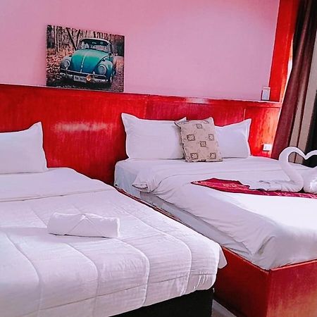 New Pind Balluchi Inn Паттайя Экстерьер фото